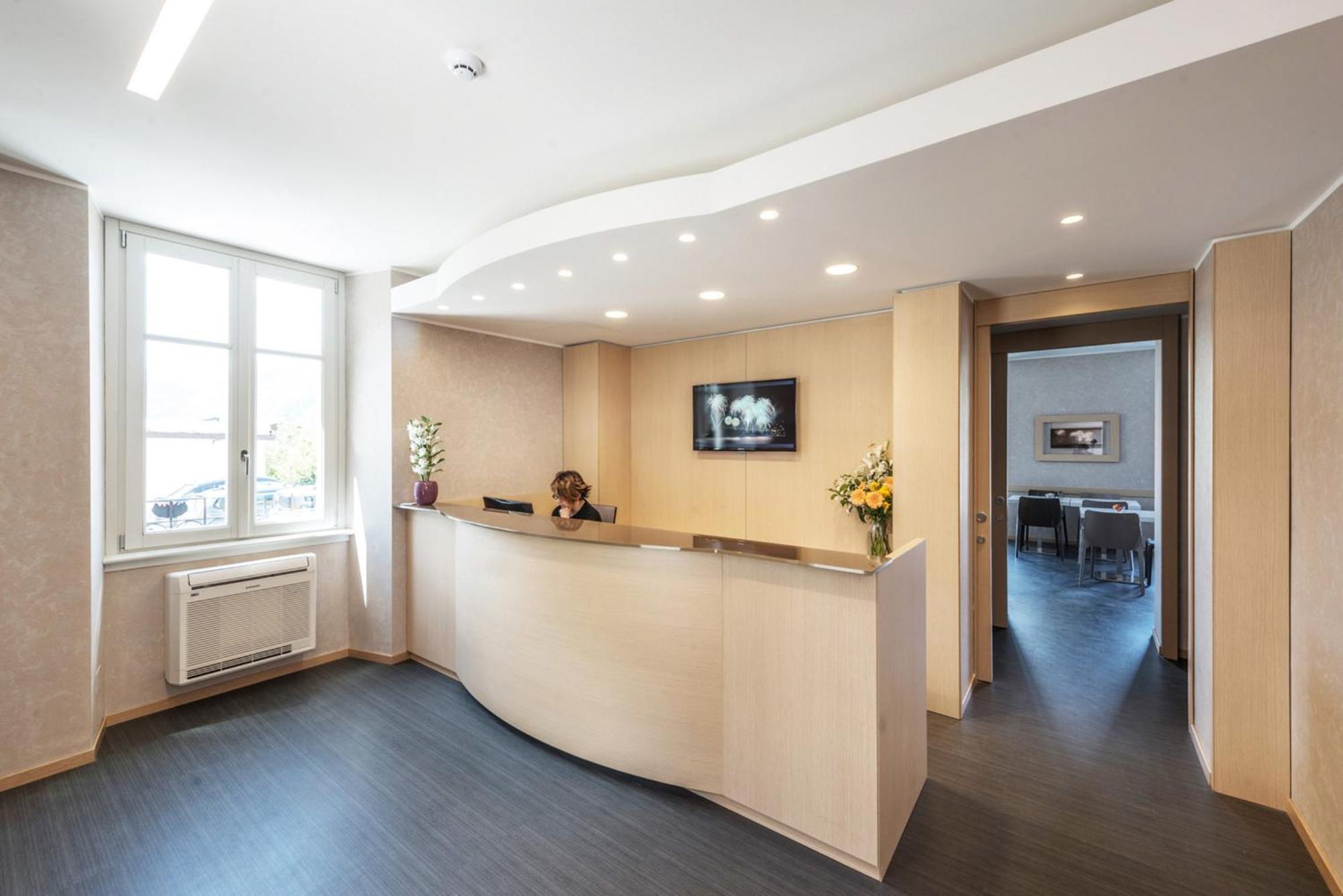 Hotel Helvetia Lezzeno Bagian luar foto